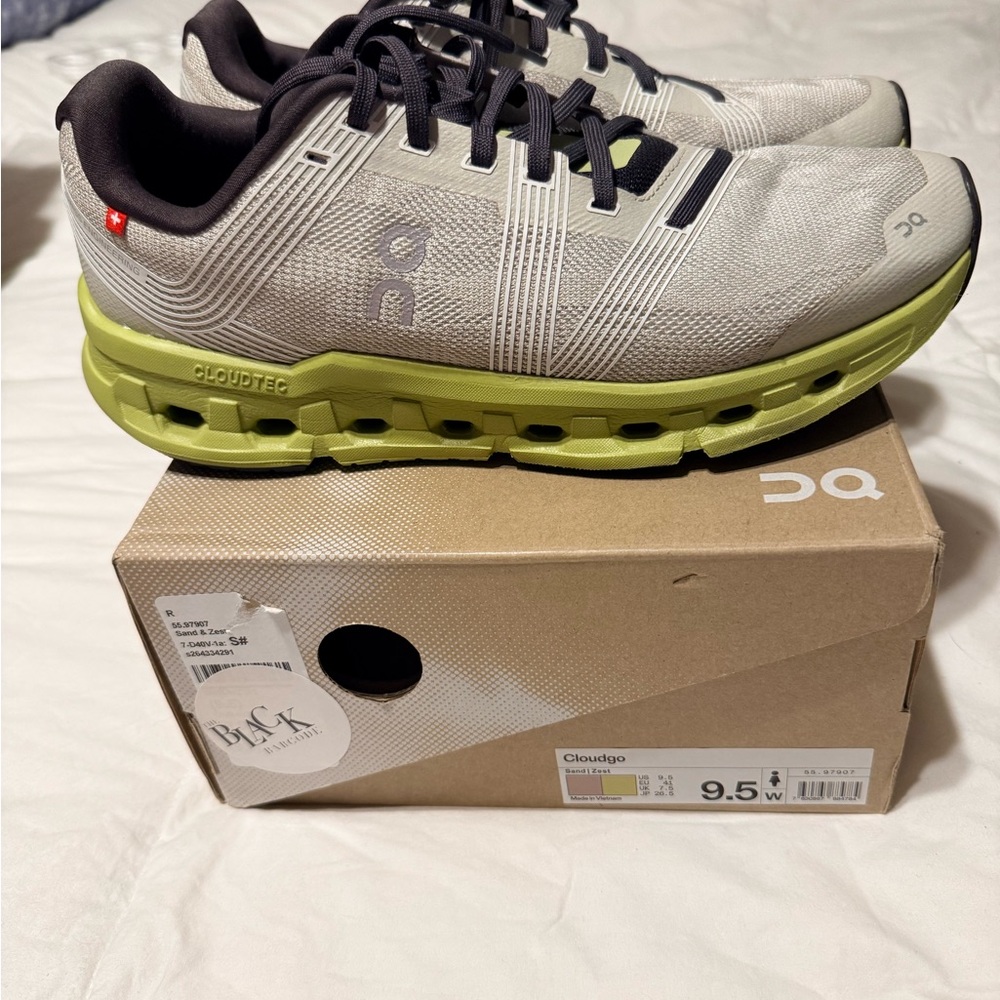 On Running Women’s  Cloudgo Shoes - Gray and Lime